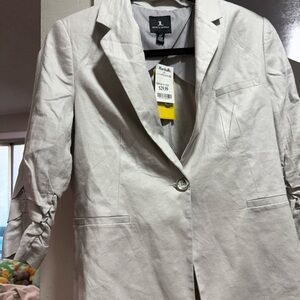 Jules & Leopold Cream Blazer